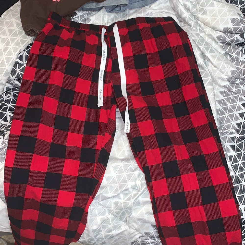 Calvin Klein plaid pj bottoms size small